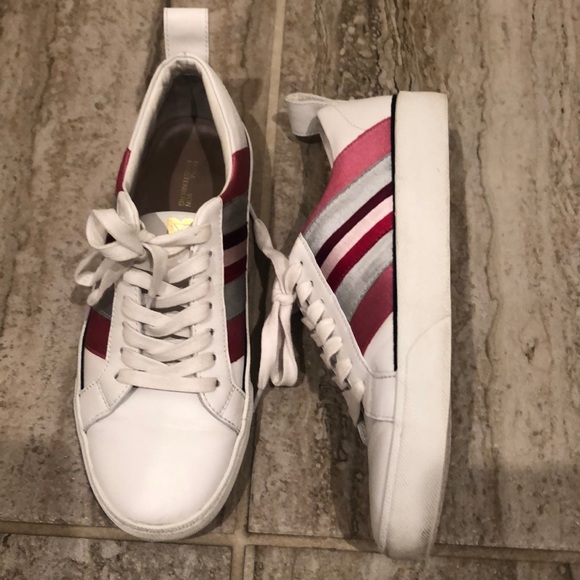 Diane Von Furstenberg  Sneakers Size 6.5 - Picture 1 of 17